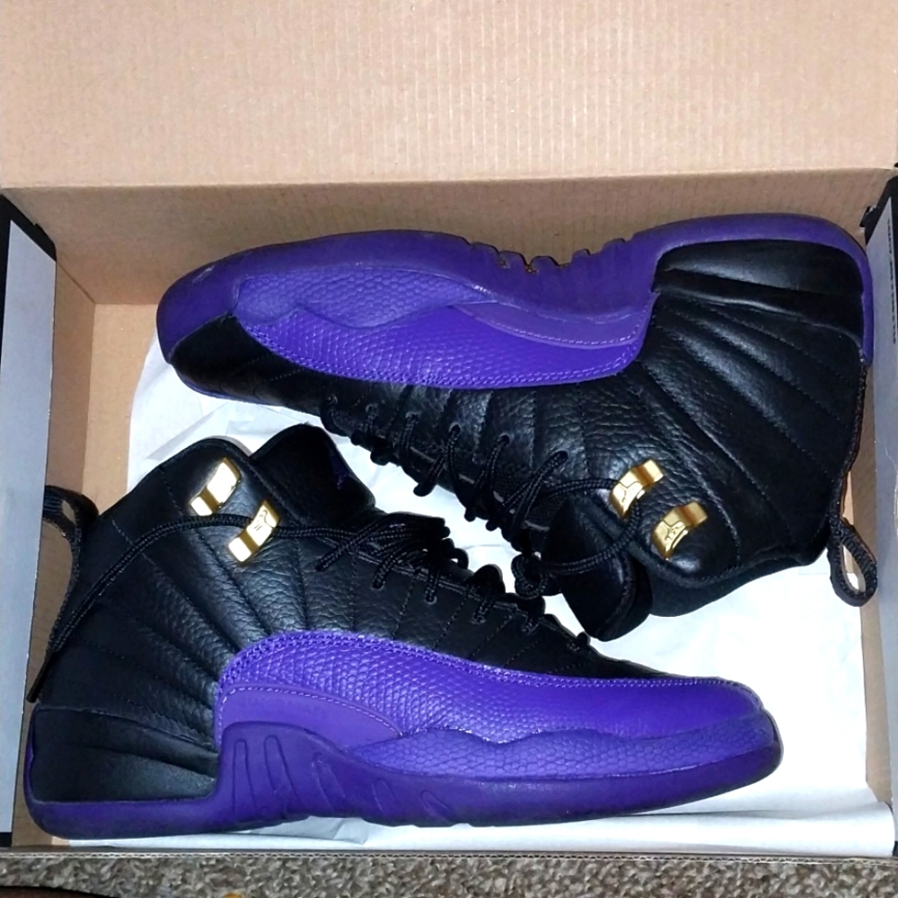 Air Jordan 12 Retro Black and Field Purple Sneakers  5.5 Youth = 7 Women
